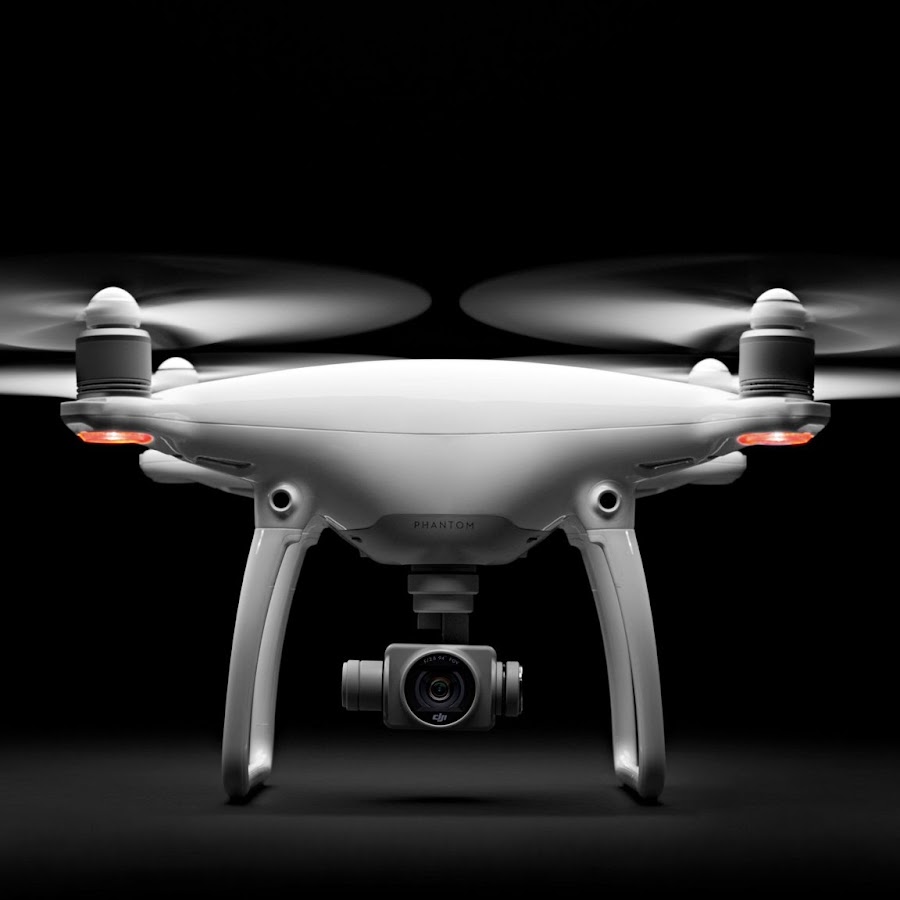 Дрон в санкт петербурге. Дрон в санкт петербурге. Дрон dji mavic 3 fly more combo. Пульт от autel 4t дрона. Шоу дроны петербург.