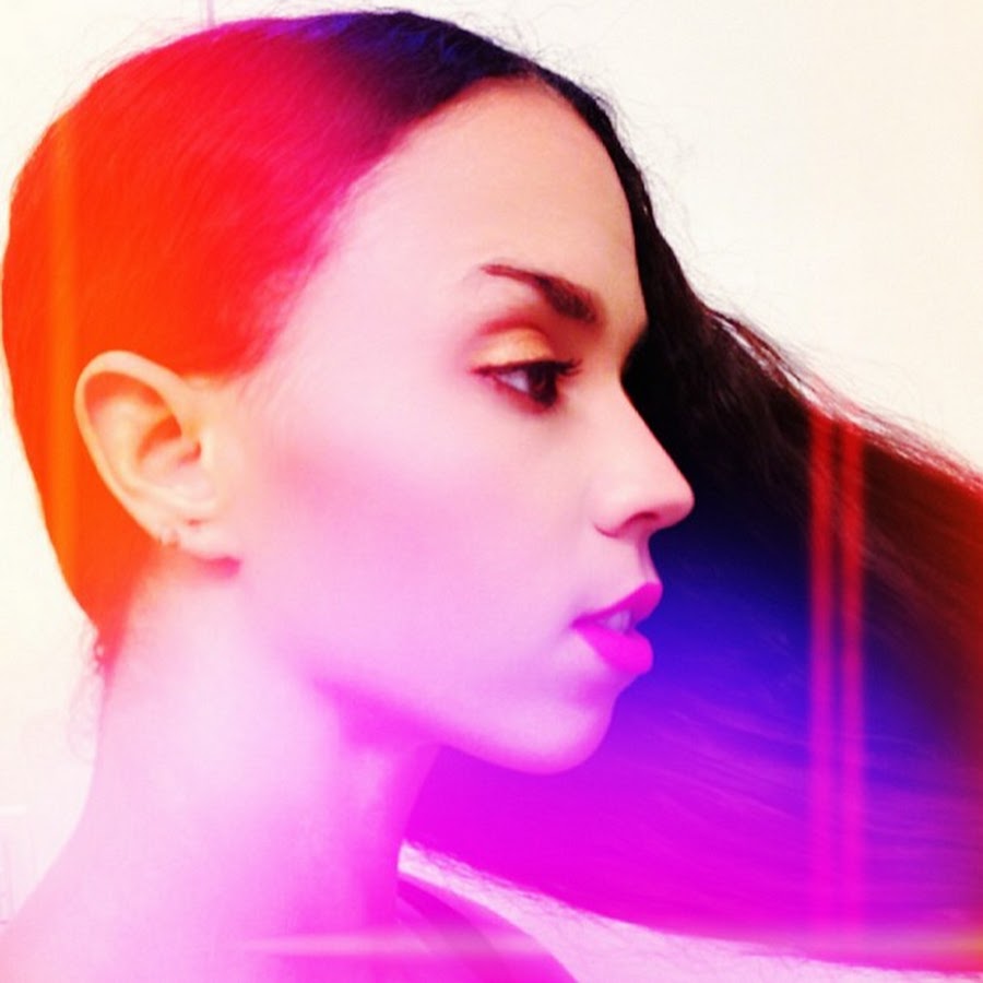 Spankie Valentine TV - YouTube