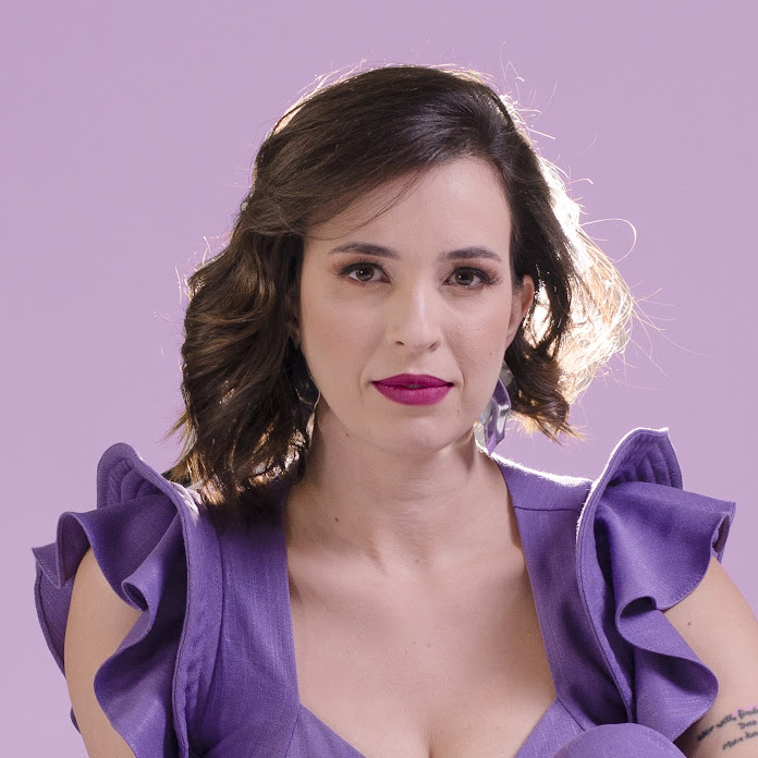 Acidez Feminina - Taty Ferreira Net Worth & Earnings (2025)