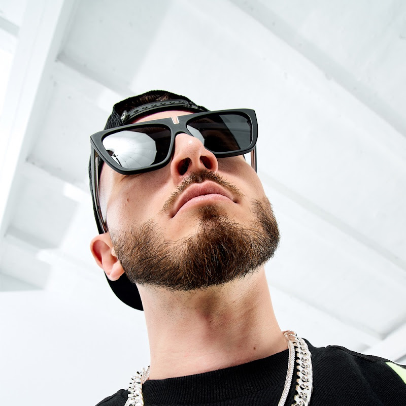 Łobuzy TV - youtube, instagram, facebook, wiek, sklep - Apynews