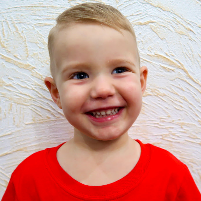 Andrei & Irochka info Net Worth & Earnings (2026)