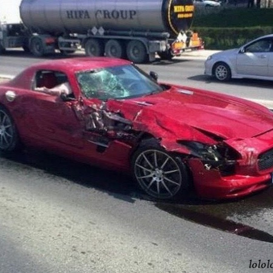 битые дорогие авто