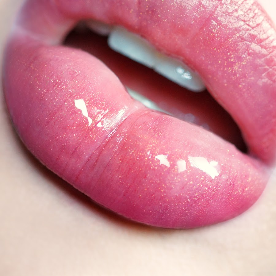 Fallen lips. Губы желе. pouty lips. sos lip plump. look with plumper lips.