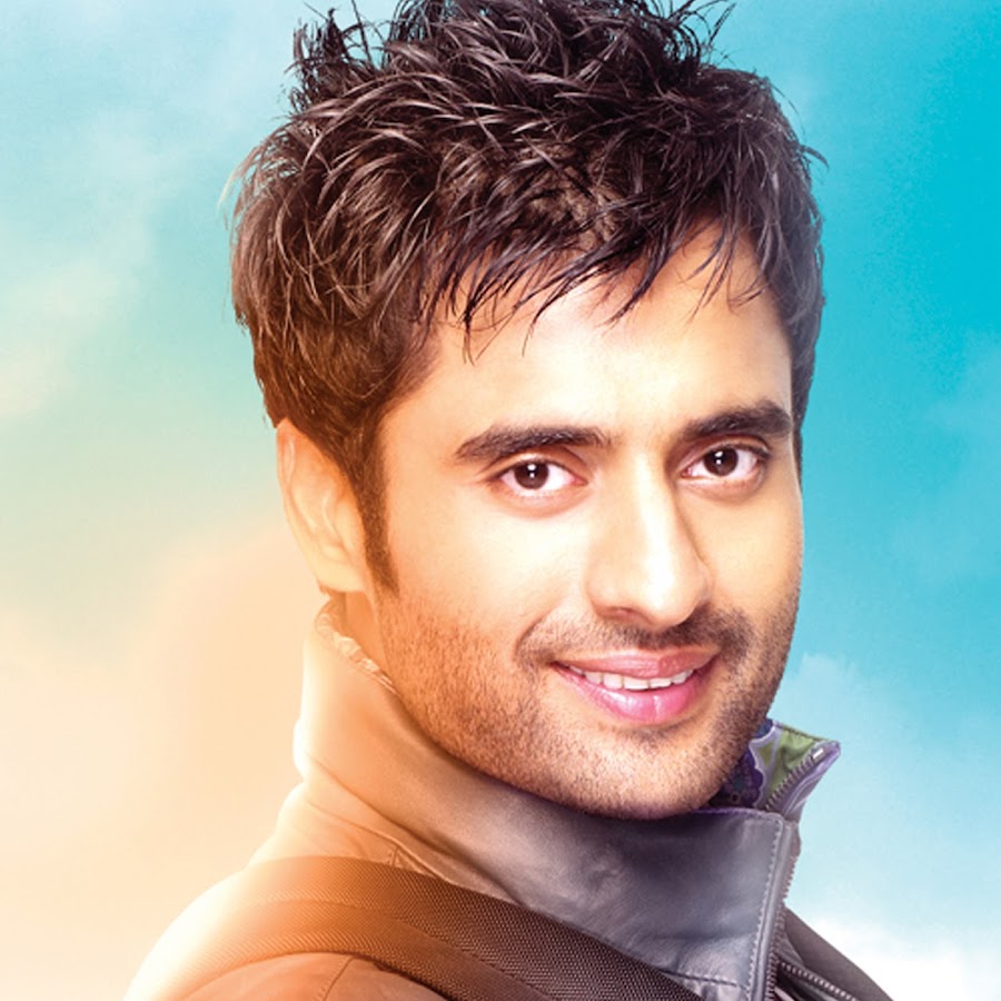 Jackky Bhagnani (Born on the 25 December 1984) is an Indian Hindi film acto...