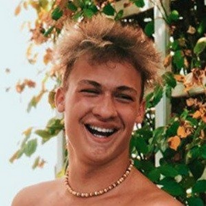 Cristi Munteanu Net Worth & Earnings (2026)