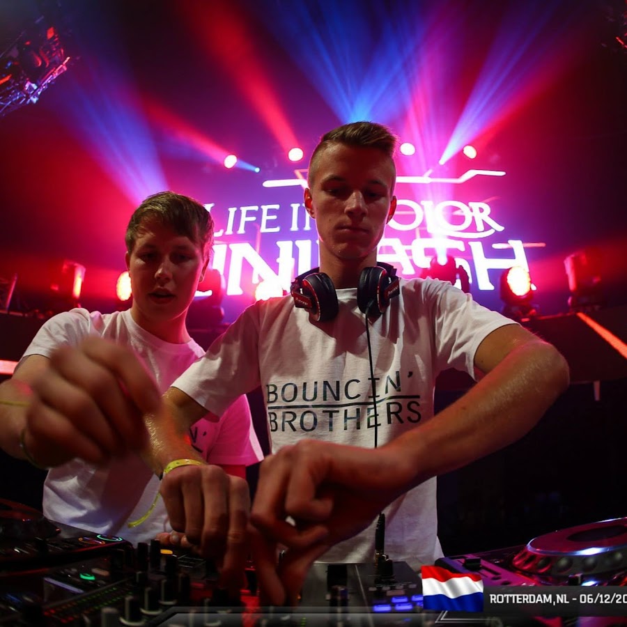 Start brothers. марио 1985. Sandaime j soul brothers обои телефон. братья гоу скотт и кристиан. Ebsco logo.