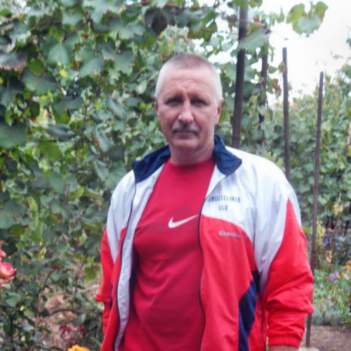 александр крот Net Worth & Earnings (2026)