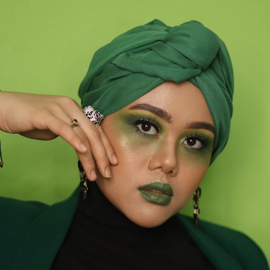 Review Warna Lipstik Implora Yang Cocok Buat Sehari Hari