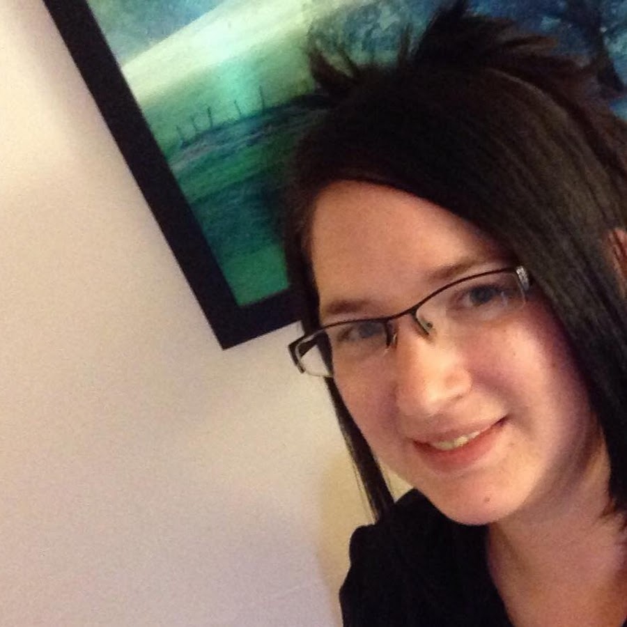 Nicole at DN Mommy of Three - YouTube