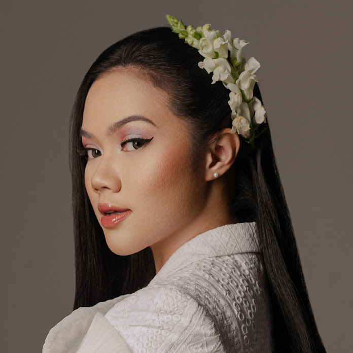 YURA YUNITA Net Worth & Earnings (2025)
