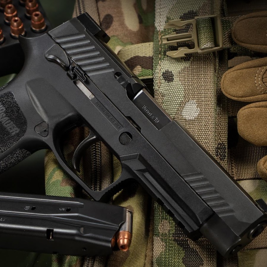 Sig 17. Зиг Зауэр p320 m17. Зиг Зауэр 320 м17. Sig Sauer m17 Colt.