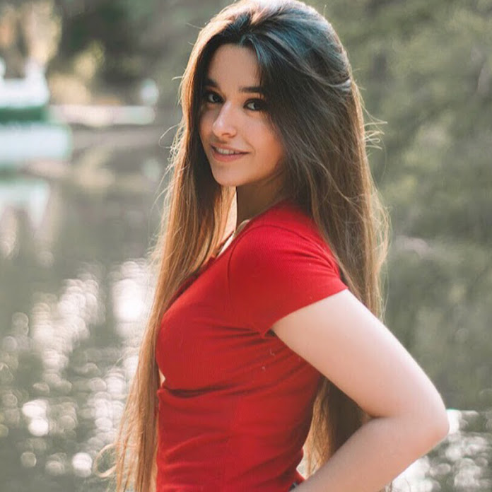 Marta Diaz Net Worth & Earnings (2025)