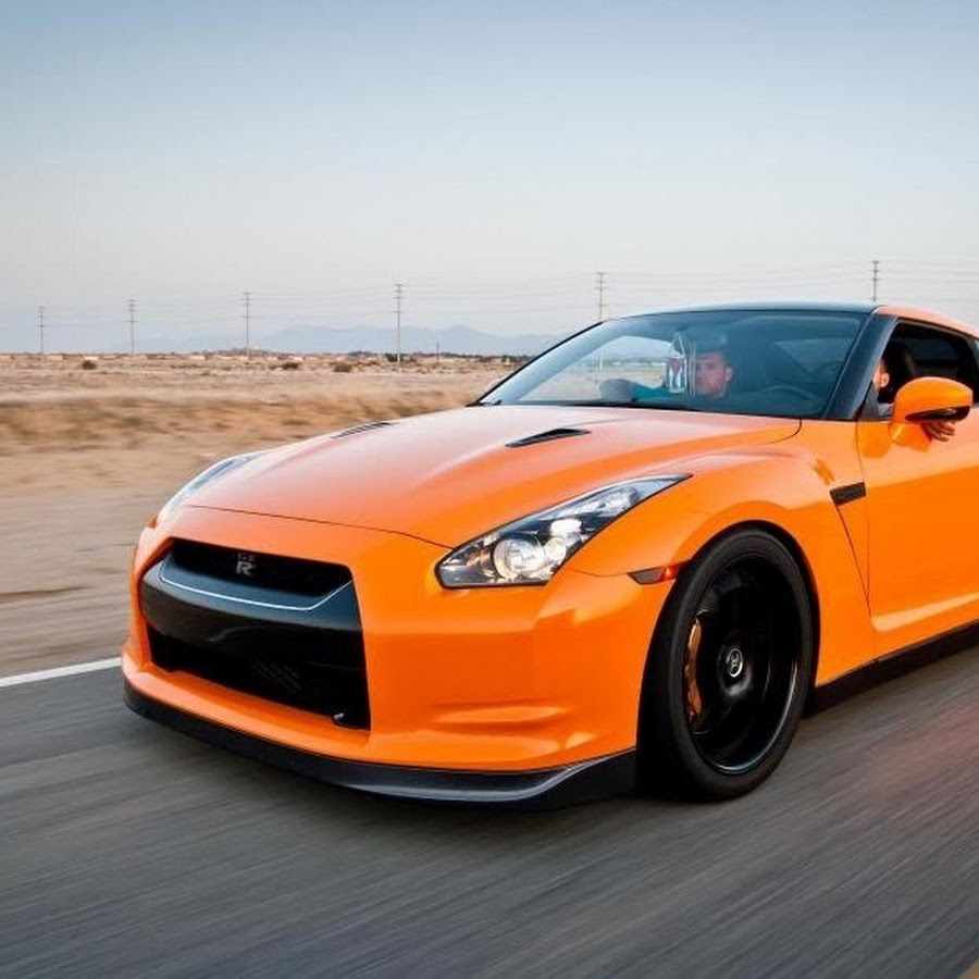 Nissan GTR Orange