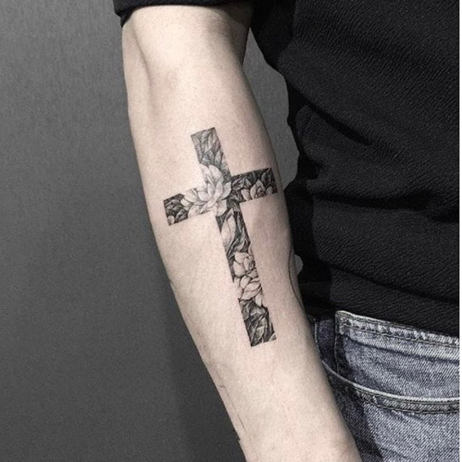Татуировки для мужчин Минимализм крест