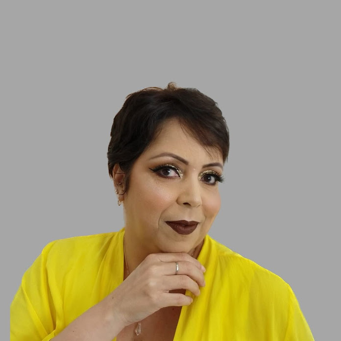 WEB DIVA TULLA LUANA Net Worth & Earnings (2025)