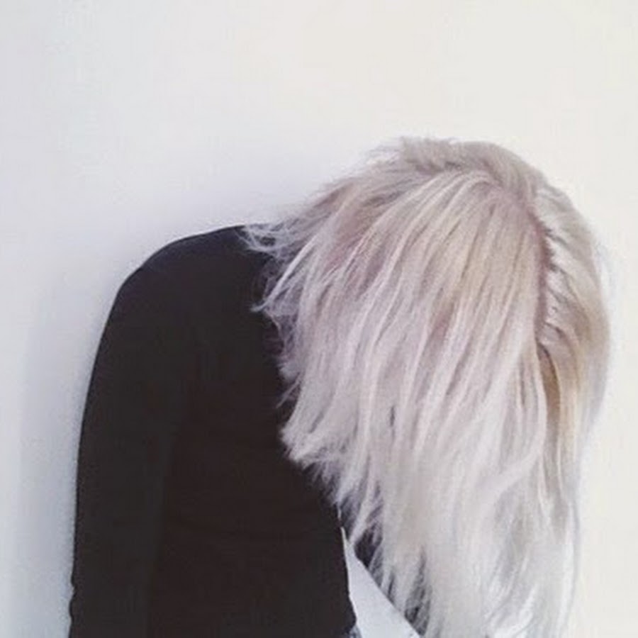 Девушка с белыми волосами эстетика. Девушка с белыми волосами. Твои волосы белые волосы. Длинные белые волосы. Девушка с платиновыми волосами.