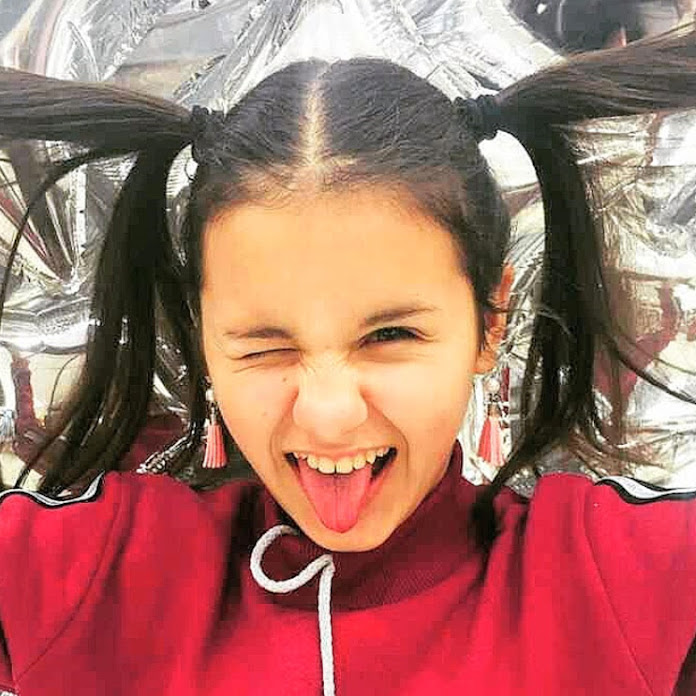 Dasha Koshkina Net Worth & Earnings (2026)