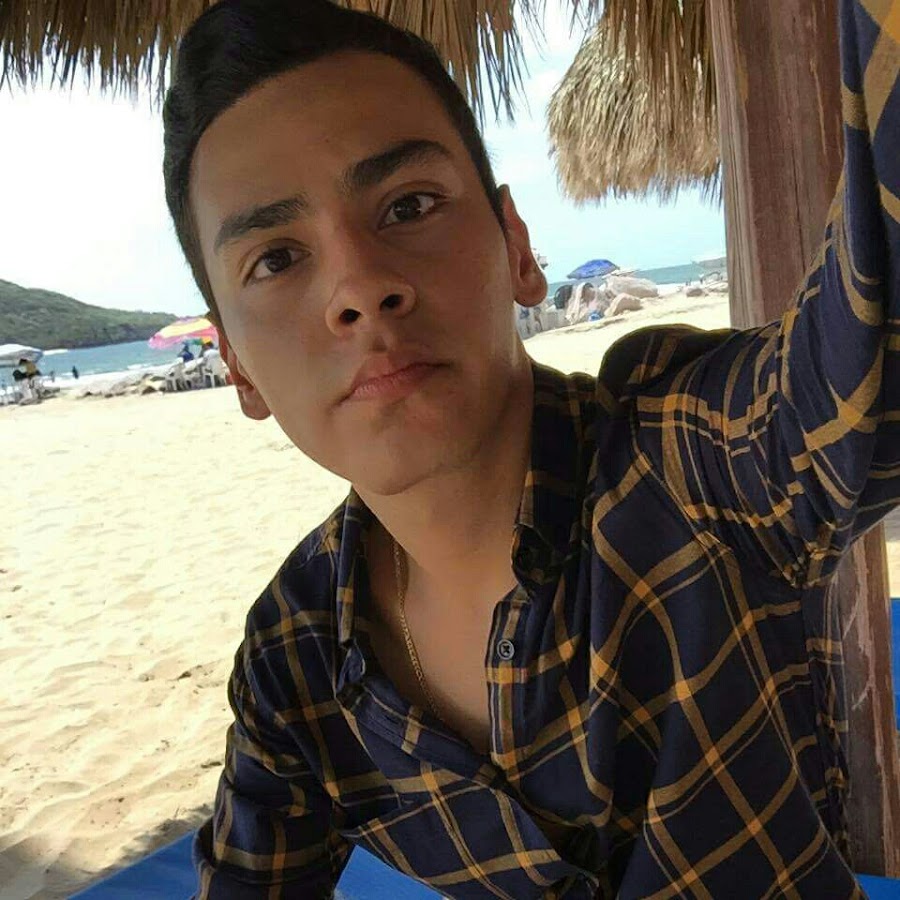 Carlos flores facebook picture