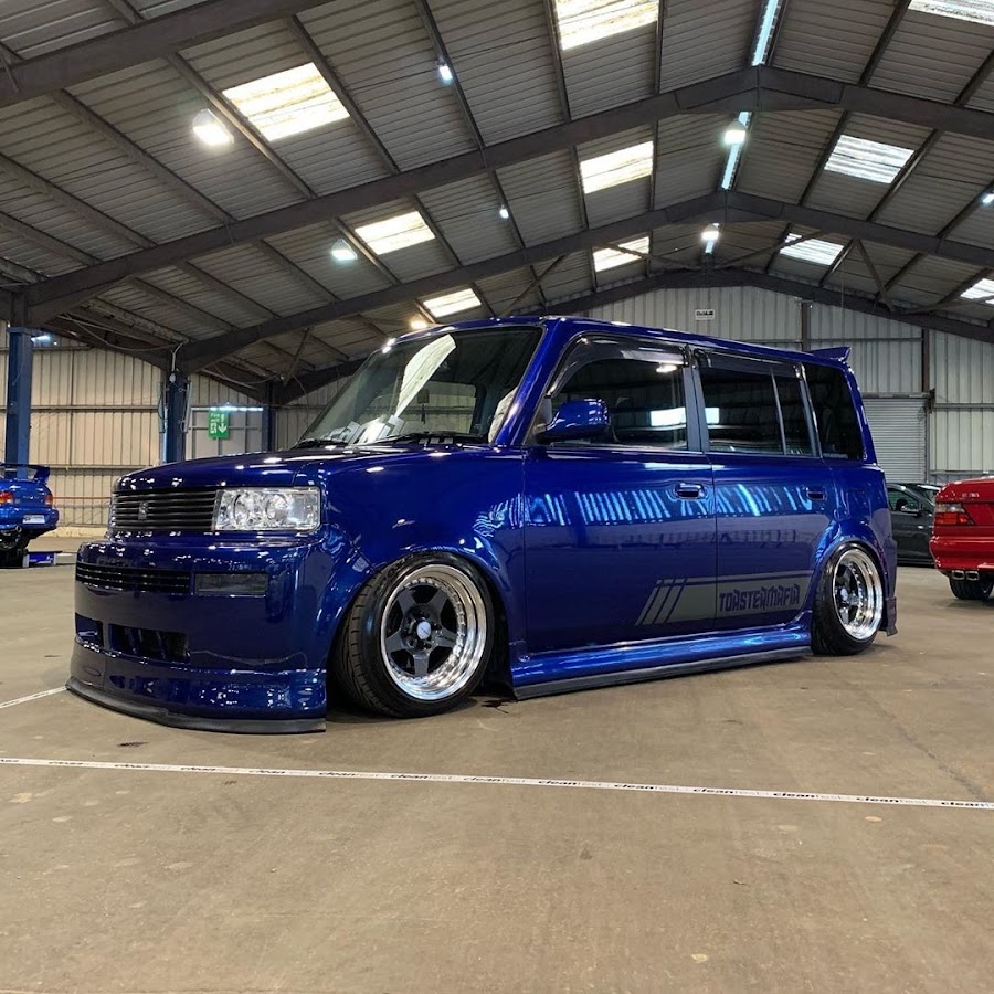 Украев. Scion XB 2004 Tuning. Scion XB 2005. Toyota BB Tuning. Scion XB мятный камуфляж.