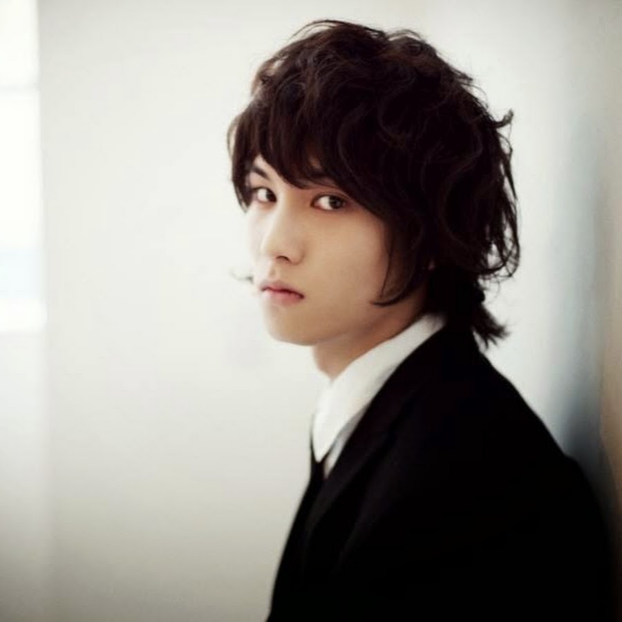 Ли чон сок фотосессия. Lee jeong-hyeon. Чон сок. Ли чон сок таинственный сад. Ли джон-джэ фото.