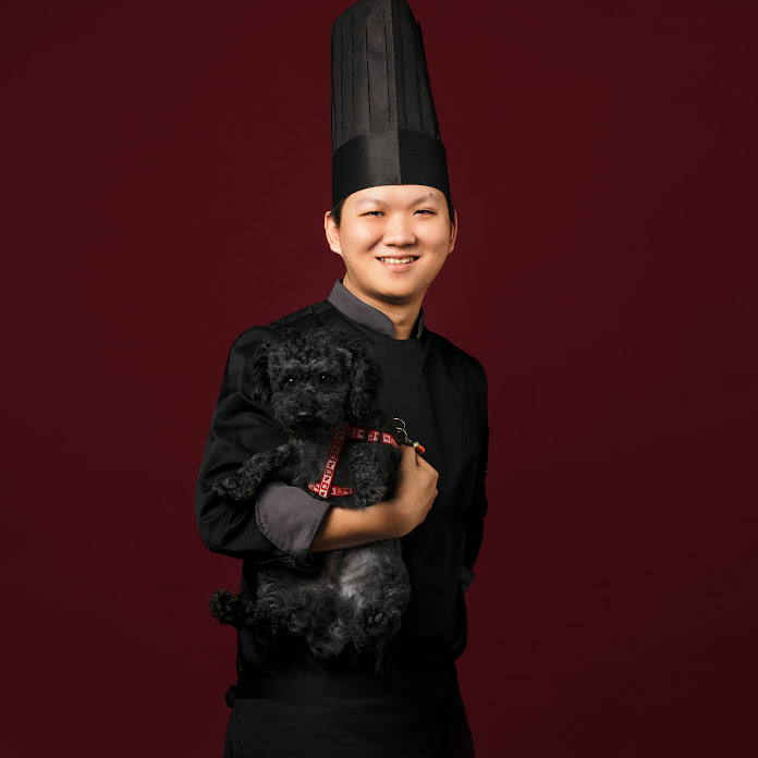 明聰 Net Worth & Earnings (2026)