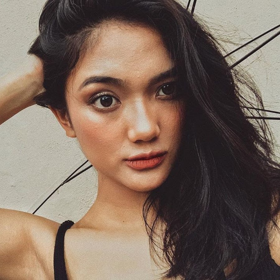 Marion Jola Source - YouTube