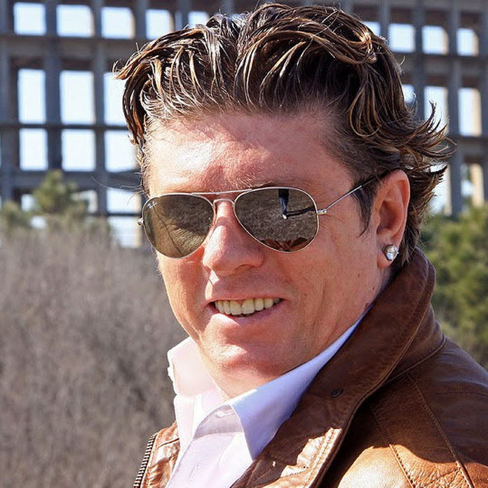 Omar Codazzi Net Worth & Earnings (2026)