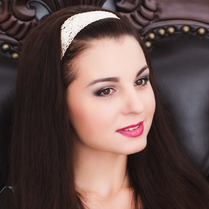 Уроки вязания by Sasha Moon Net Worth & Earnings (2025)