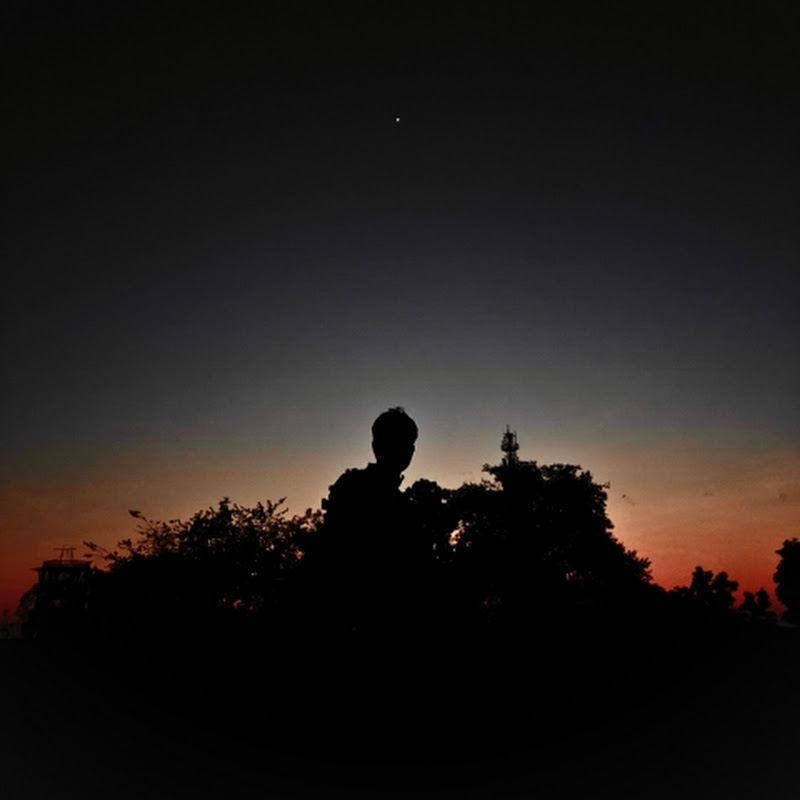 Hire JK SHORTS  — Lifestyle & Vlogs YouTube creator for sponsorships