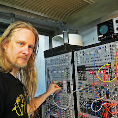 Venetian Snares - Topic