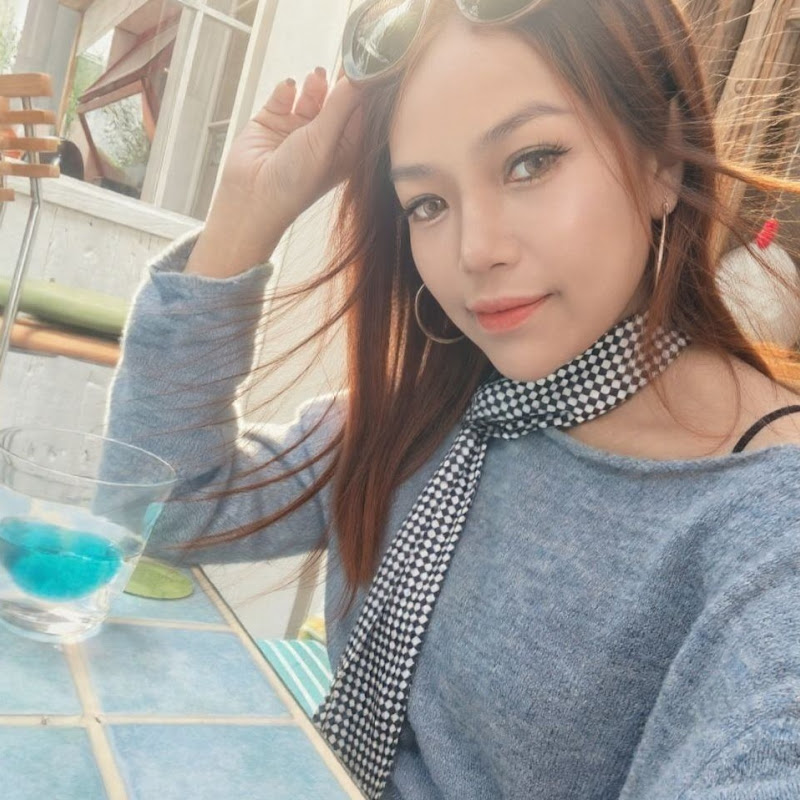 瘋狂的魚夫人 Logo