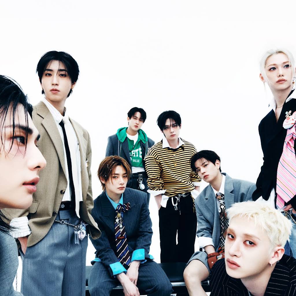 Post from Stray Kids - YouTube
