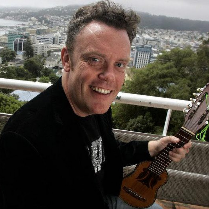 Dr Warwick Murray