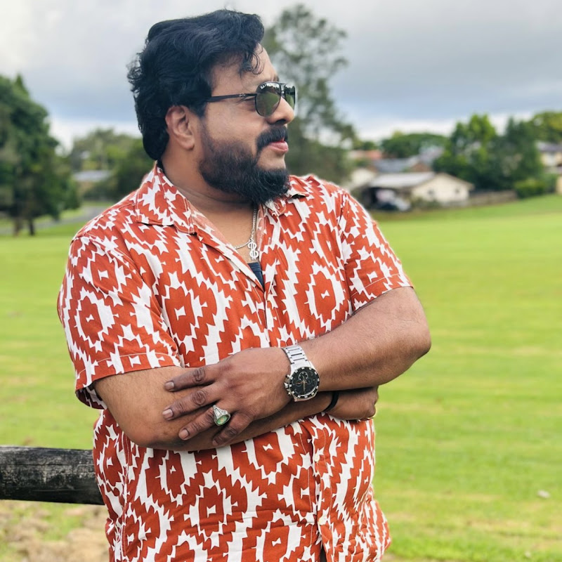 Aussie Malabar Family by Vineesh Kumar