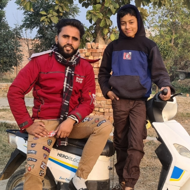 Cow Ke Ghar Me Dog Ghus Gya 😅 #vlogs #comedy #baffalo #videoblogging #minivlog #shorts