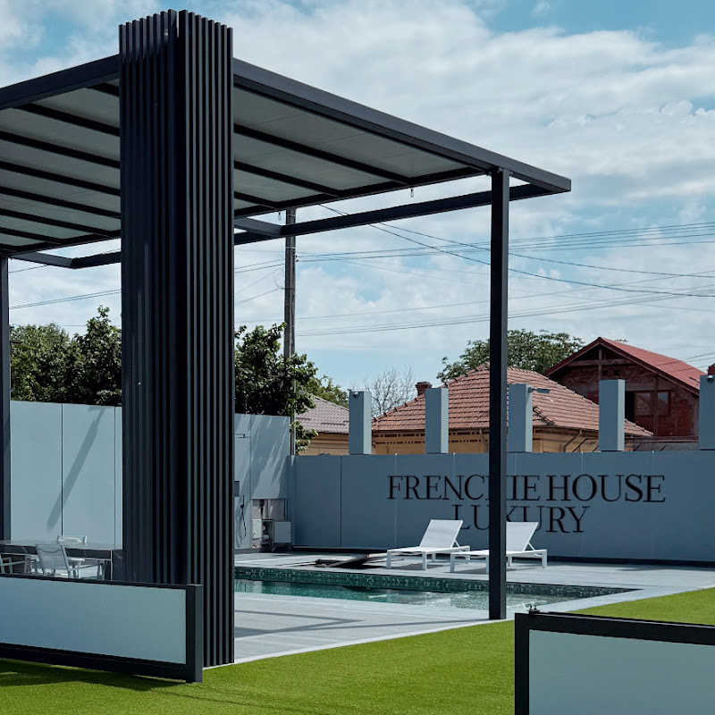 Luxurious Frenchie House