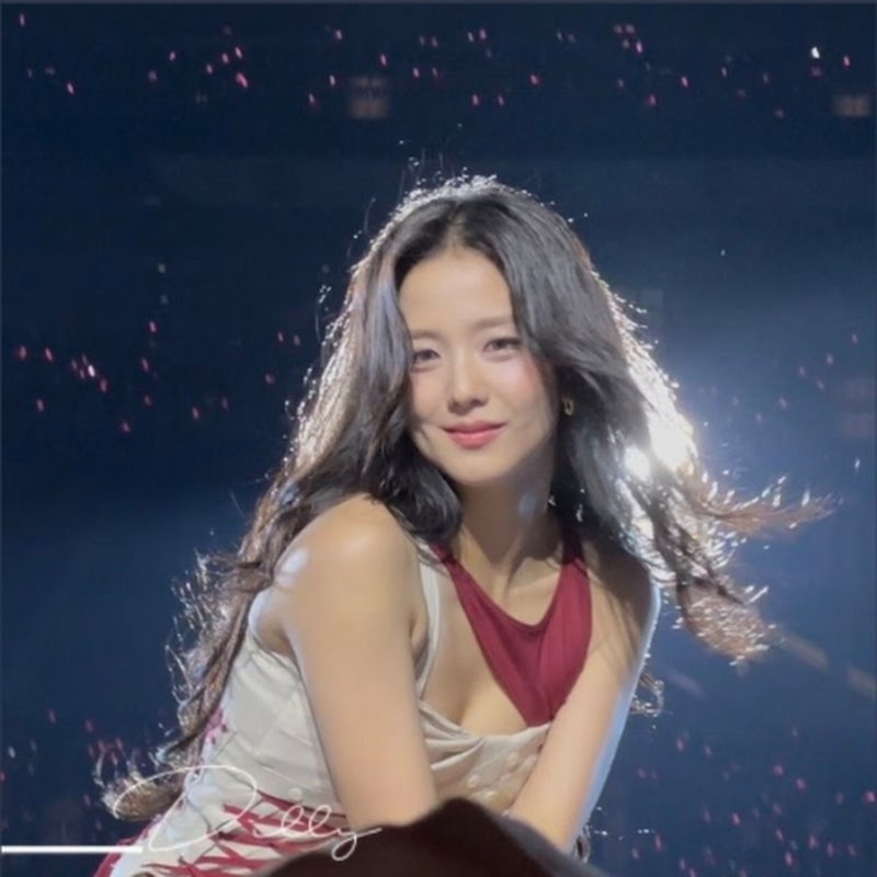 Jisoo-u1j