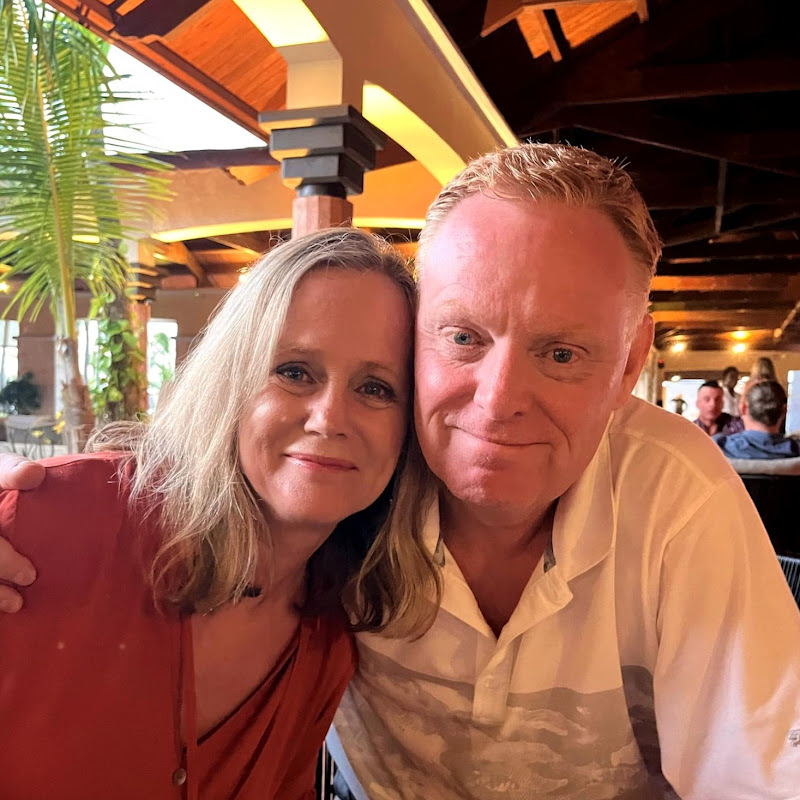 G & J on Vacay