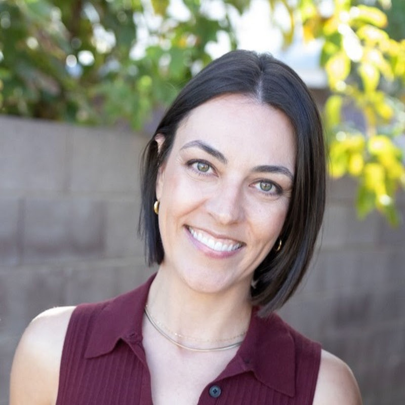Caitlin McKeague - Your Phoenix Real Estate Agent