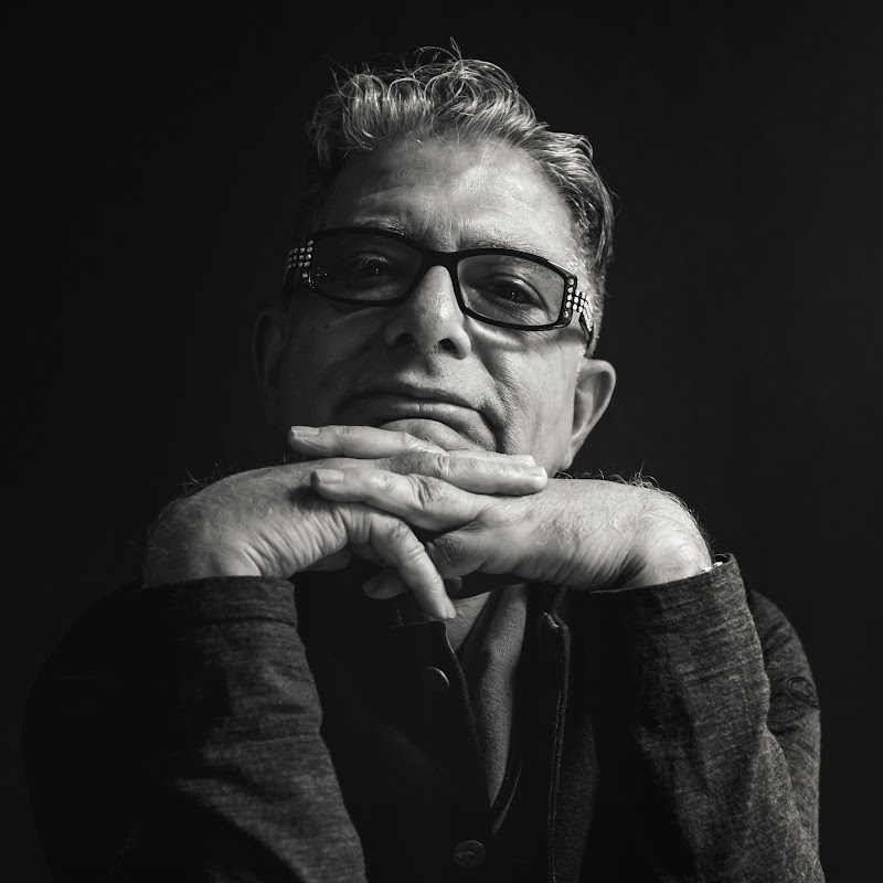 The Chopra Well Logo