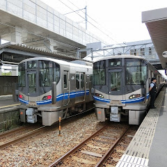 YR521