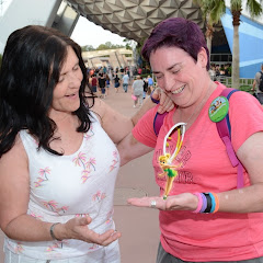 Magical Holiday Lovers channel thumbnail