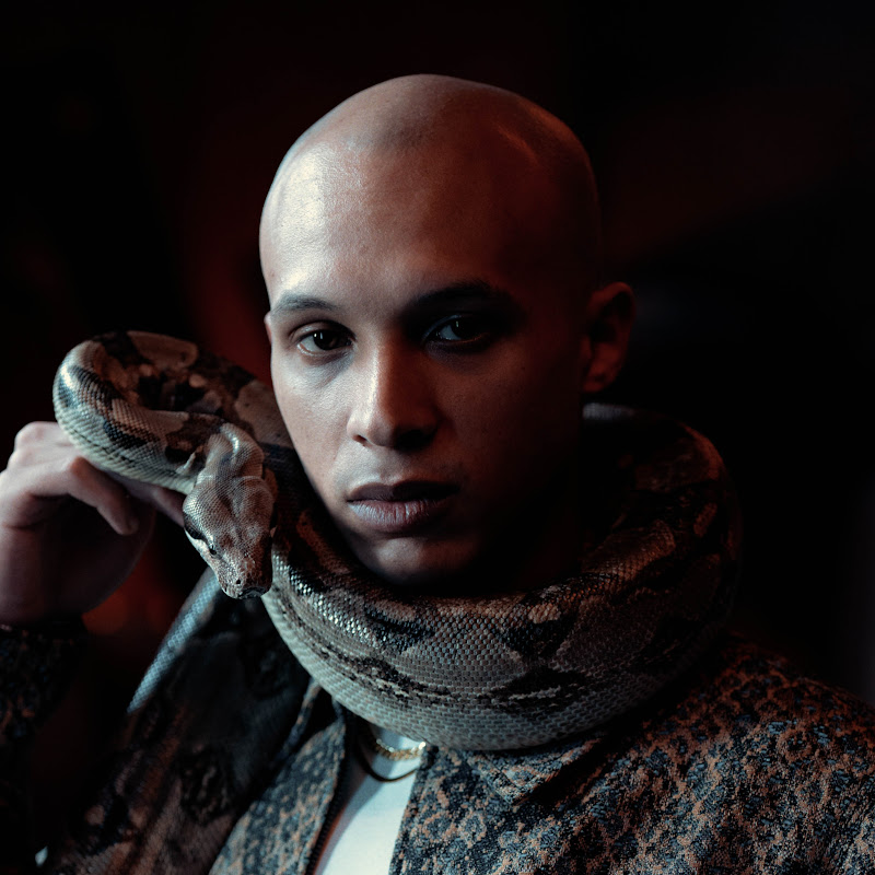 Husayn - حُسَين