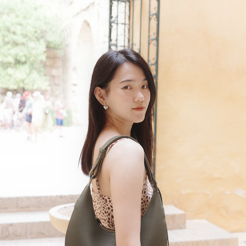 魏魏魏什麼  Logo