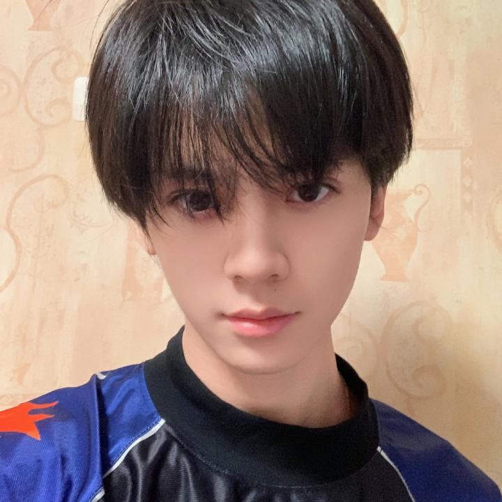Post from TOP登陆少年-左航⁰⁵²² - YouTube