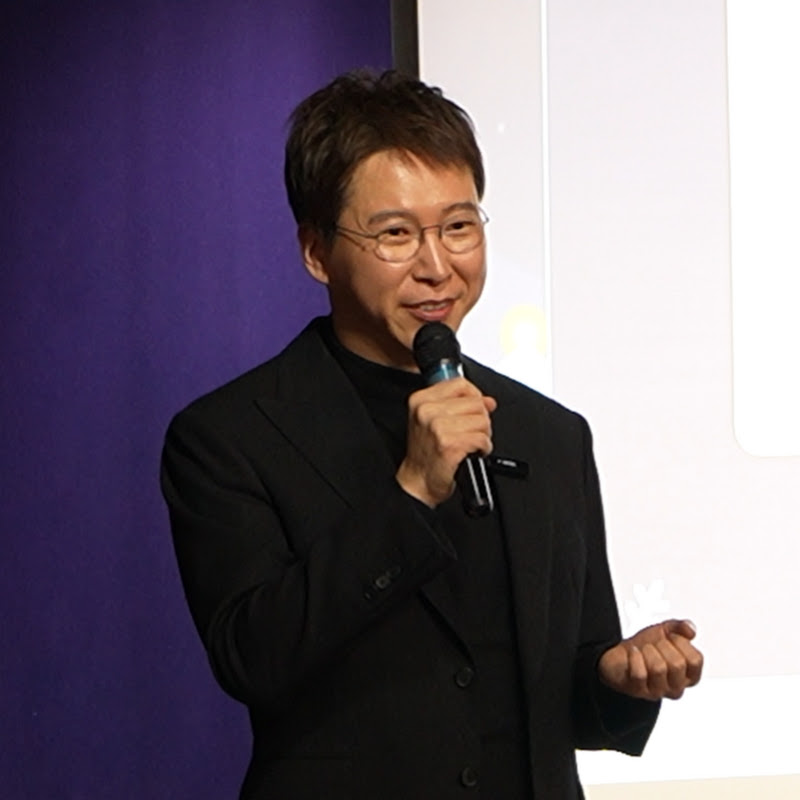 이하영의 프레젠트 Logo