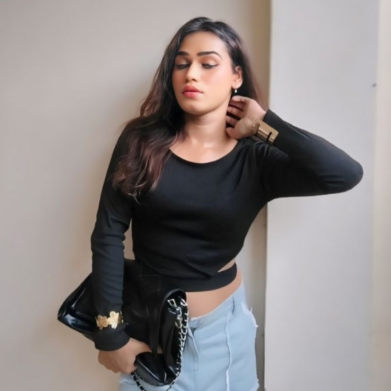 FashionFt. Niki