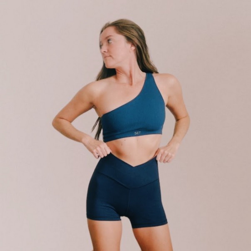 Aligned Fit