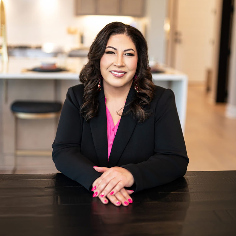 Tara Medina, REALTOR - Living in San Antonio Texas