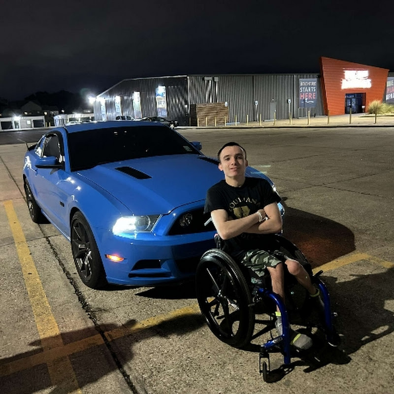 Hire Alex m anthony ⚜️⛓️ — Combat Sports & Martial Arts YouTube creator for sponsorships